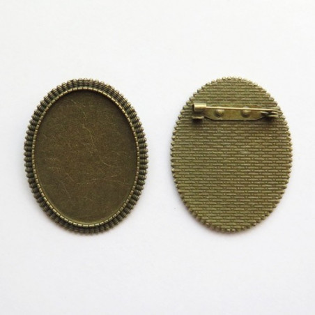 Broche ovale coloris bronze antique - 47 x 37 mm