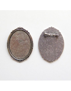 Broche ovale coloris argent antique - 47 x 35 mm