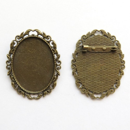 Broche ovale coloris bronze antique - 50 x 40 mm