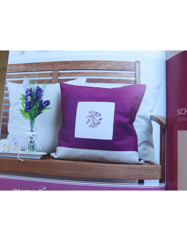 Brochure Zweigart - Bloomy - motifs en broderie traditionnelle