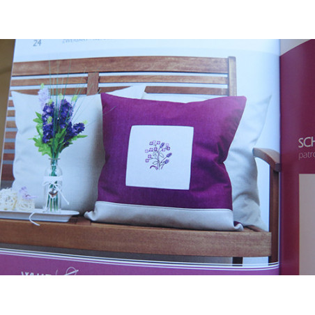 Brochure Zweigart - Bloomy - motifs en broderie traditionnelle