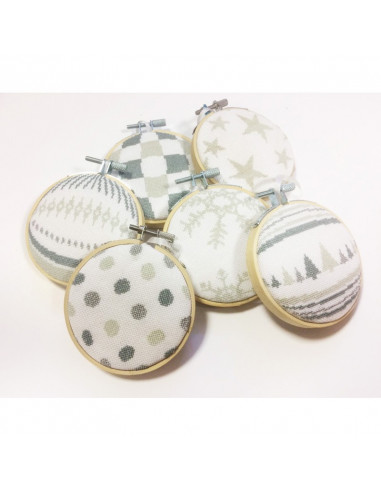 Lili Points - Les Boules de Noël 1 - Fiche de broderie au point de croix compté