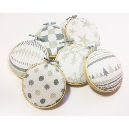 Lili Points - Les Boules de Noël 1 - Fiche de broderie au point de croix compté