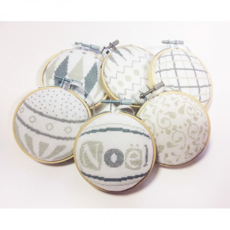 Lili Points - Les Boules de Noël 2 - Fiche de broderie au point de croix compté