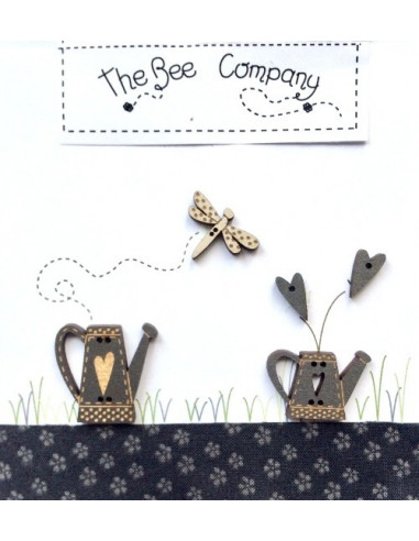 The Bee Company - Assortiment de boutons en bois - Arrosoirs et libellule