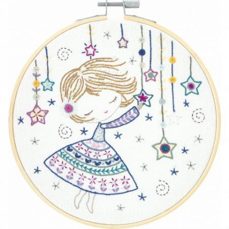 Kit de broderie traditionnelle "Quand Salomé allume les étoiles" de Un Chat dans l'aiguille