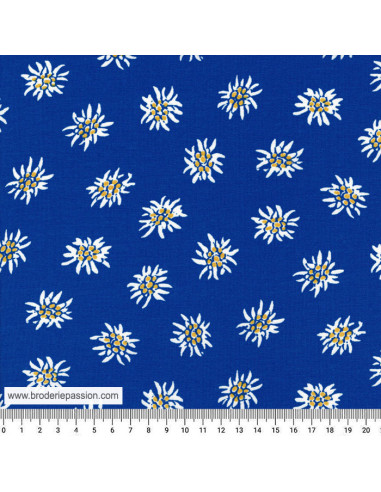 tissu-edelweiss-coton-fond-bleu-broderie-passion