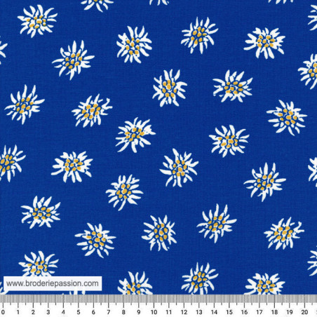 tissu-edelweiss-coton-fond-bleu-broderie-passion
