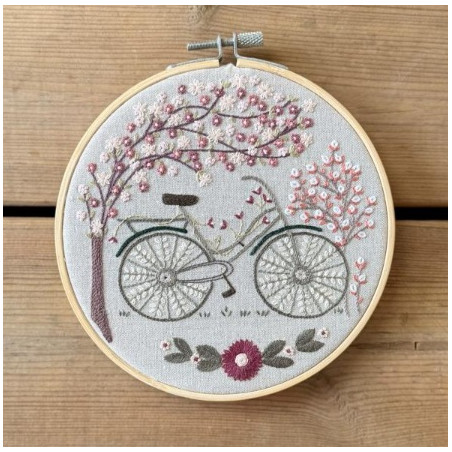 Kit de broderie traditionnelle "Com'1 air de printemps" de Un Chat dans l'aiguille