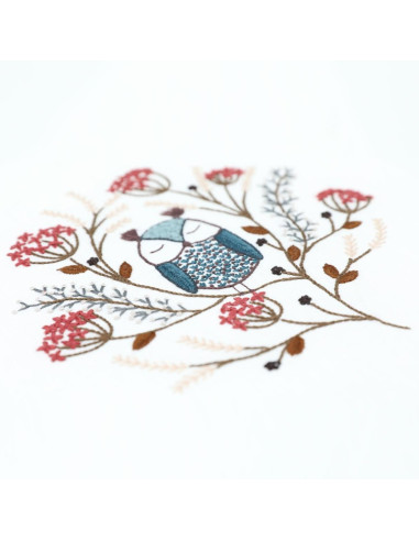 Kit de broderie traditionnelle "Antoinette la chouette" de Un Chat dans l'aiguille